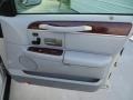 2004 Ceramic White Tri-Coat Lincoln Town Car Ultimate  photo #23