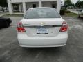 Summit White - Aveo LT Sedan Photo No. 4