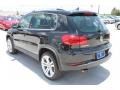 Deep Black Metallic - Tiguan SEL Photo No. 7