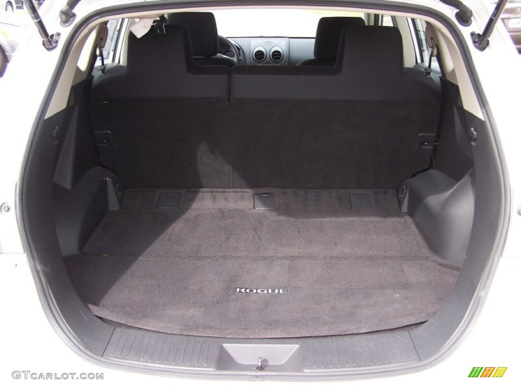 2011 Rogue S AWD - Pearl White / Gray photo #5
