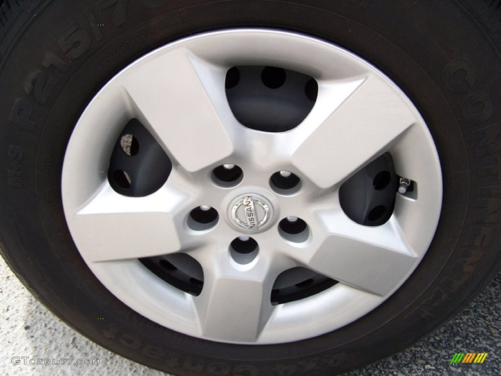 2011 Rogue S AWD - Pearl White / Gray photo #7
