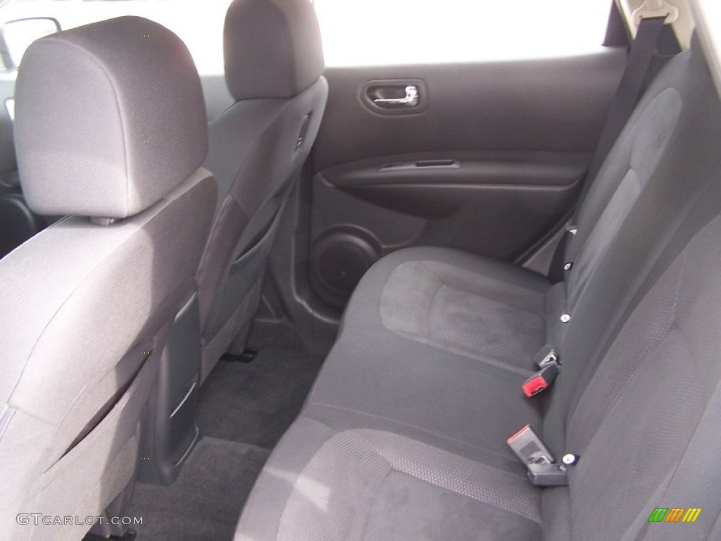 2011 Rogue S AWD - Pearl White / Gray photo #12