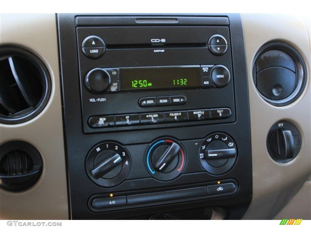2005 F150 XL Regular Cab - Arizona Beige Metallic / Tan photo #10