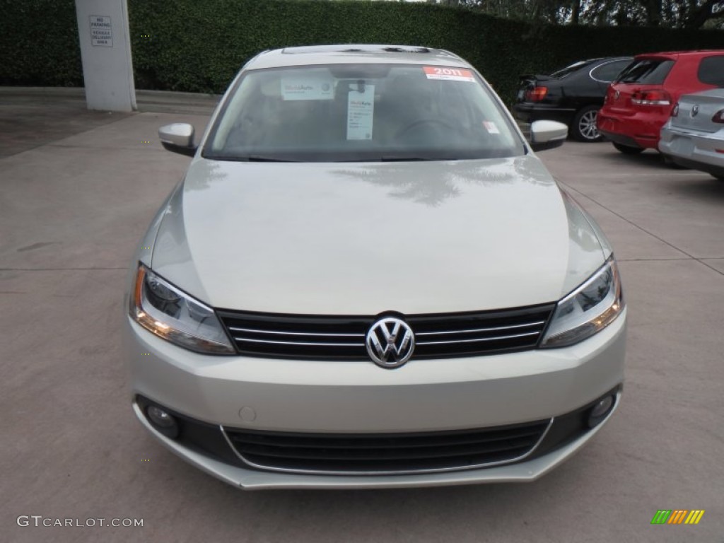 2011 Jetta SEL Sedan - White Gold Metallic / Cornsilk Beige photo #8