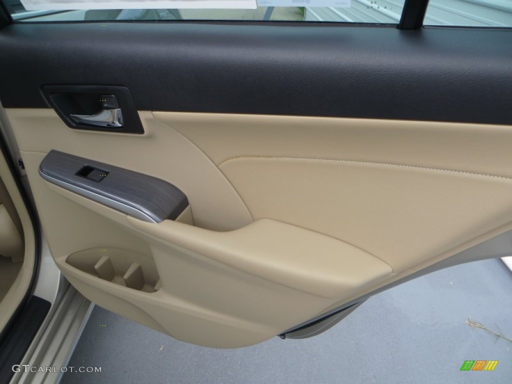 2013 Camry Hybrid XLE - Champagne Mica / Ivory photo #17