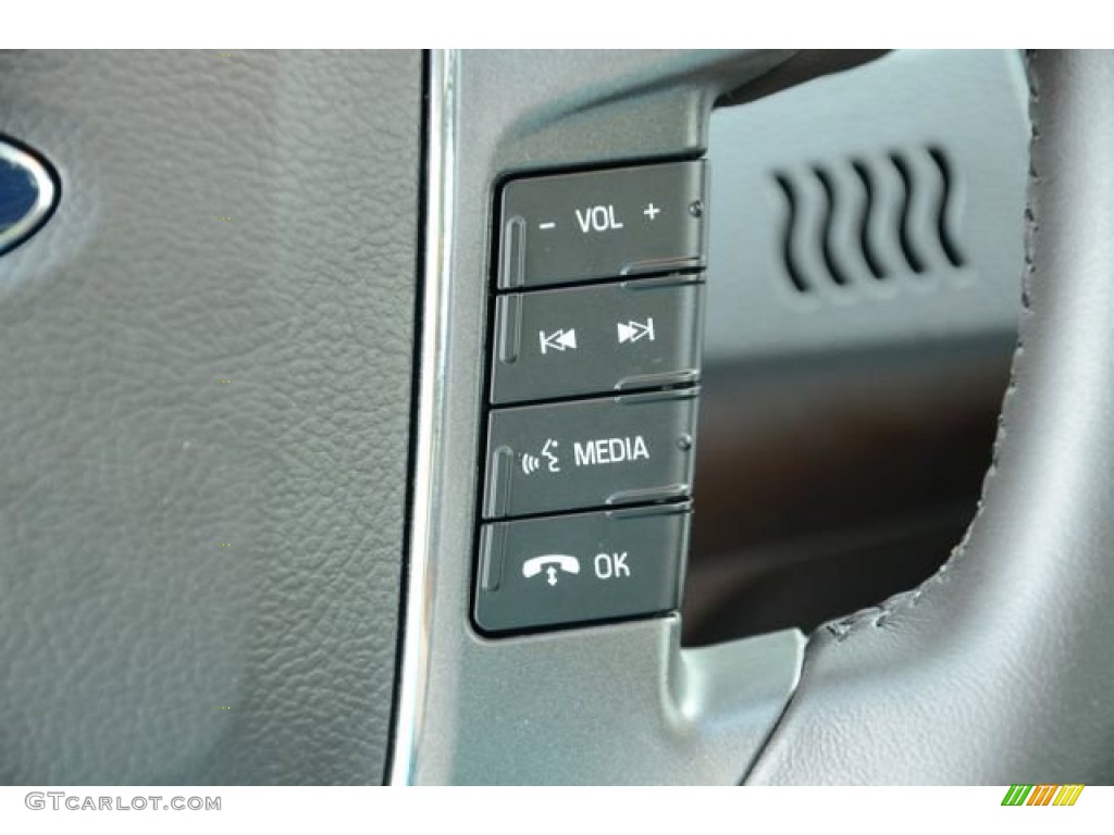 2012 Ford Taurus SHO AWD Controls Photo #81949539