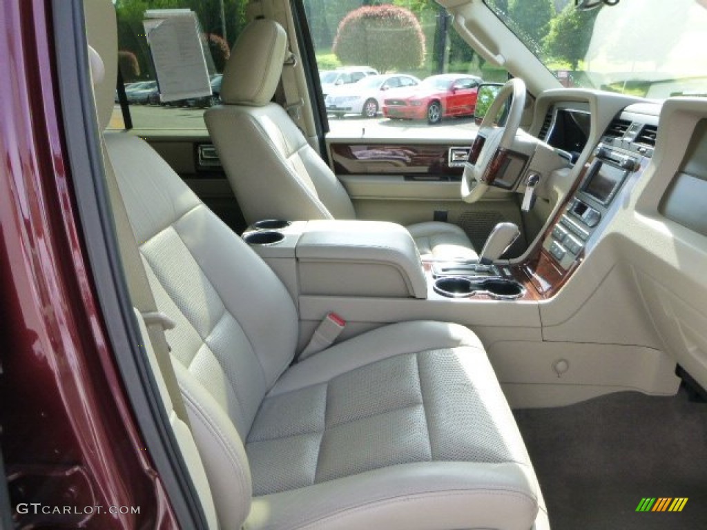 2011 Navigator 4x4 - Royal Red Metallic / Stone photo #9