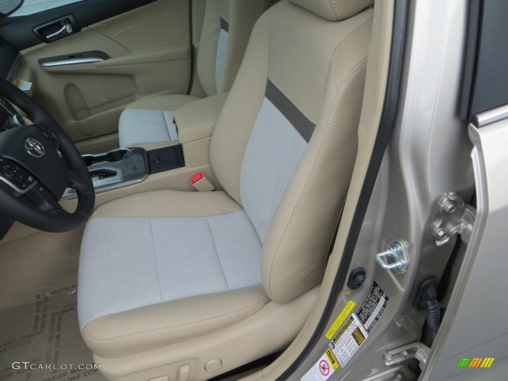 2013 Camry Hybrid XLE - Champagne Mica / Ivory photo #21
