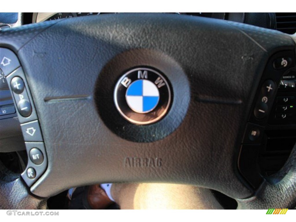 2003 3 Series 325xi Sedan - Jet Black / Black photo #17