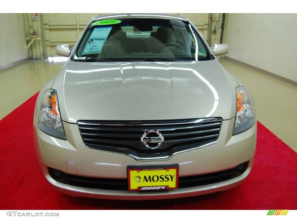 2009 Altima 2.5 S - Sonoran Sand Metallic / Blond photo #2