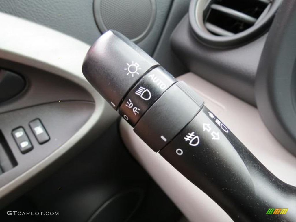2010 Toyota RAV4 Limited Controls Photo #81952931