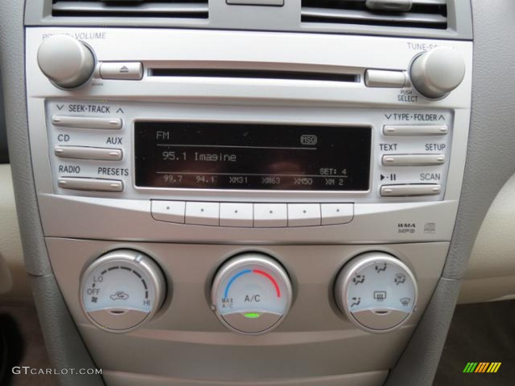 2011 Toyota Camry LE Audio System Photo #81953484