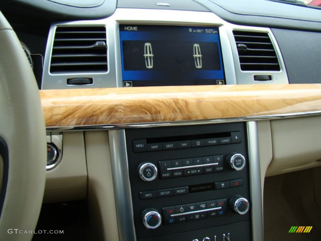 2009 MKS Sedan - Smokestone Metallic / Light Camel photo #17