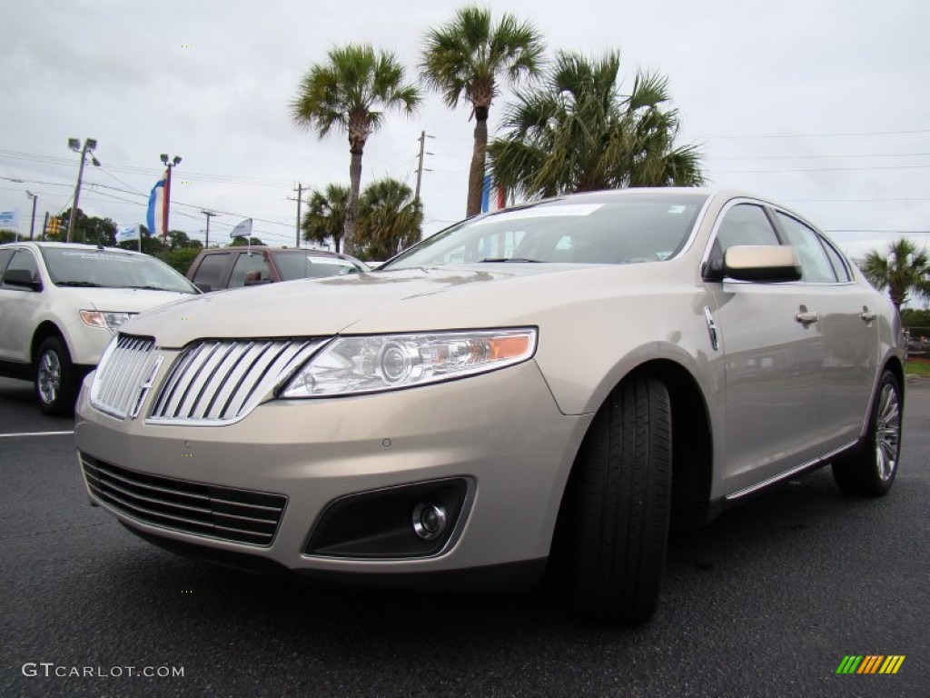2009 MKS Sedan - Smokestone Metallic / Light Camel photo #28