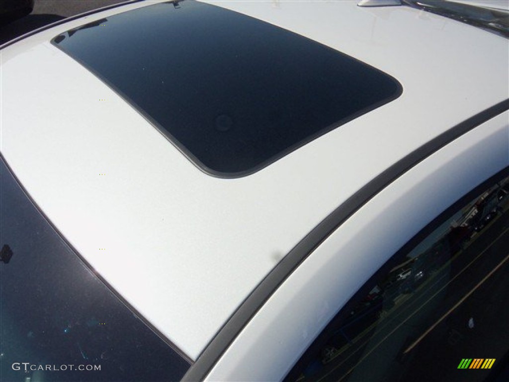 2013 Genesis Coupe 2.0T Premium - White Satin Pearl / Gray Leather/Gray Cloth photo #5