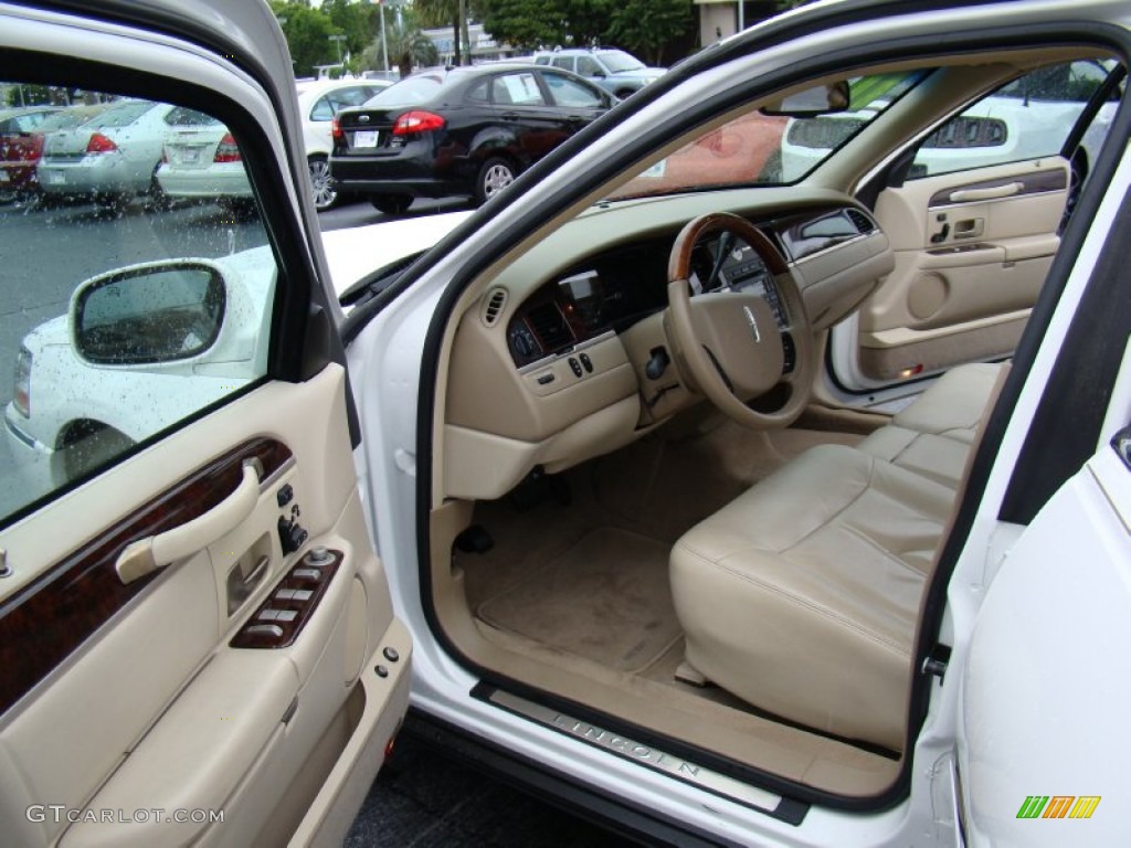 2011 Lincoln Town Car Signature Limited Interior Color Photos