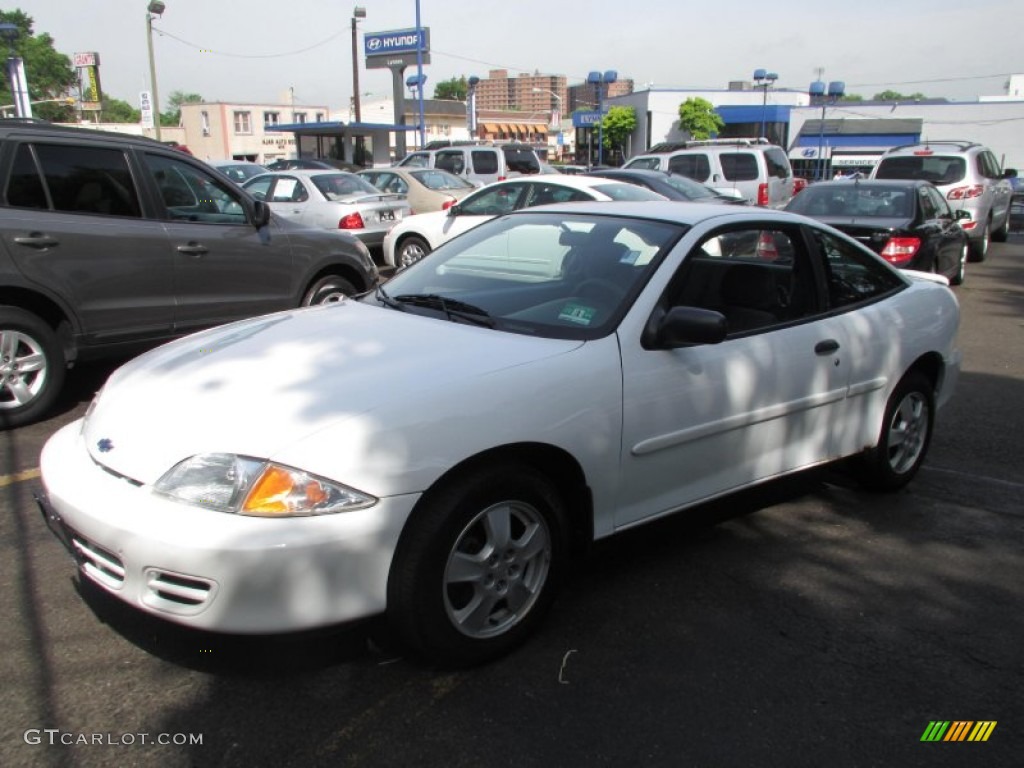 2002 Cavalier LS Coupe - Bright White / Graphite photo #3