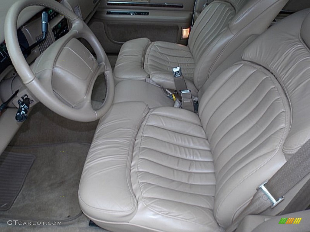 1996 Buick Roadmaster Estate Collectors Edition Wagon Front Seat Photo #81962392