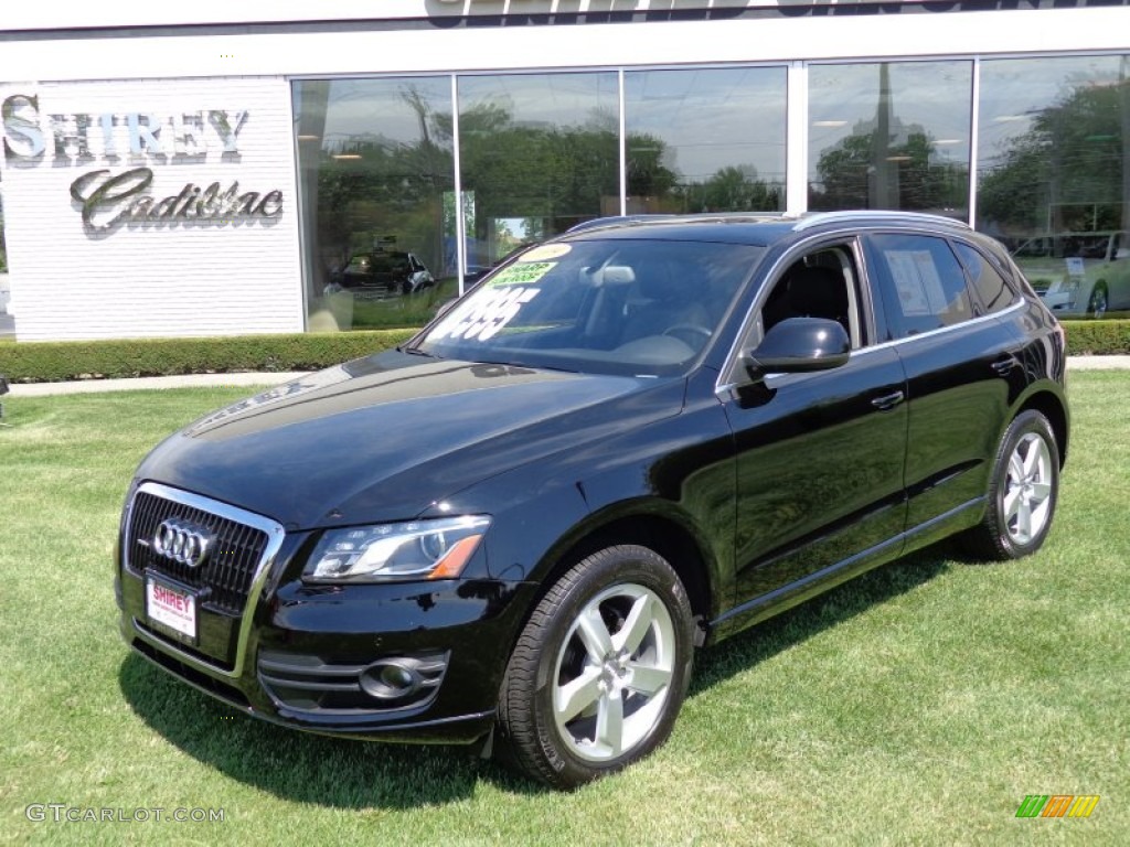 Brilliant Black Audi Q5