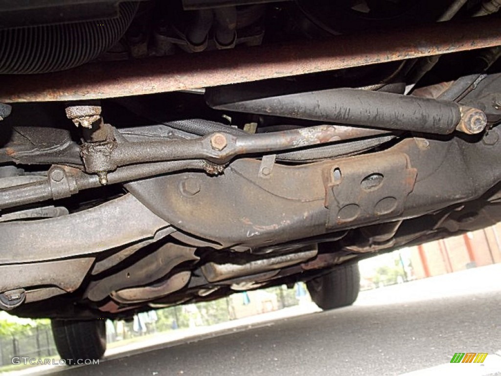 1996 Buick Roadmaster Estate Collectors Edition Wagon Undercarriage Photo #81963589