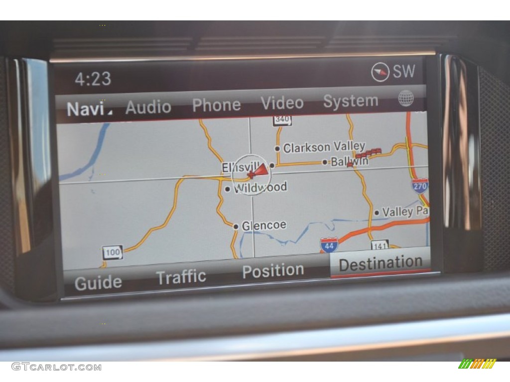 2013 Mercedes-Benz E 350 4Matic Wagon Navigation Photos
