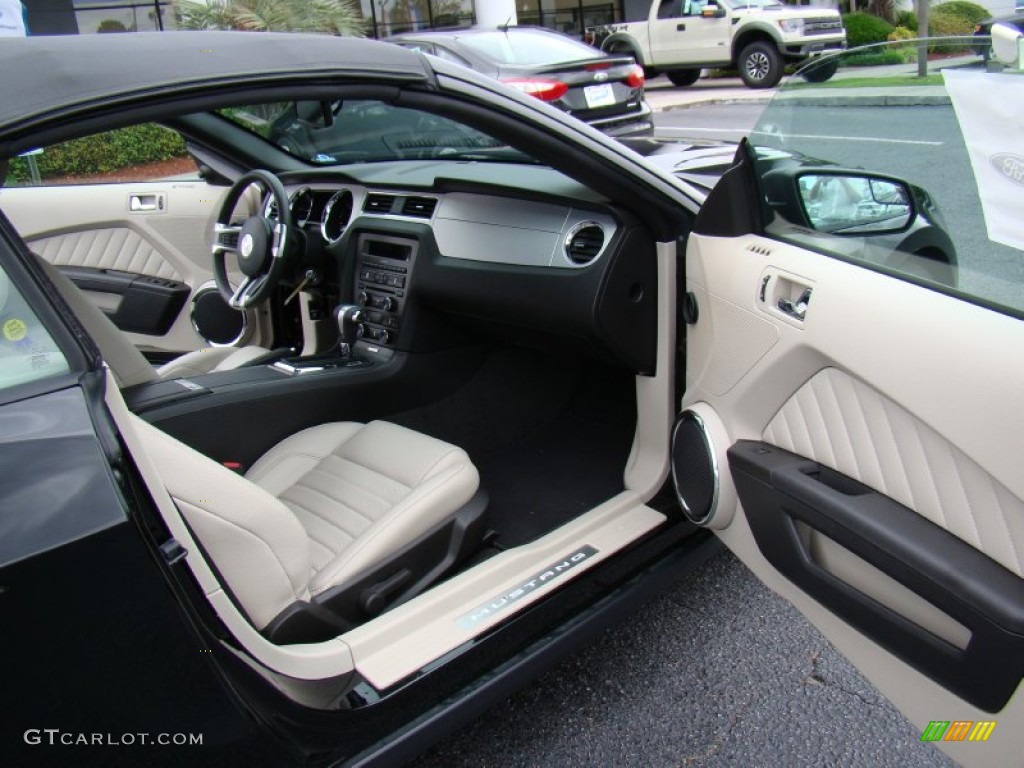 2011 Mustang V6 Premium Convertible - Ebony Black / Stone photo #10