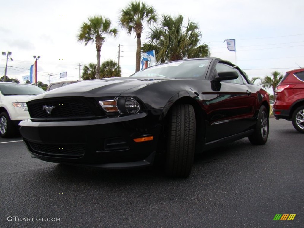 2011 Mustang V6 Premium Convertible - Ebony Black / Stone photo #25
