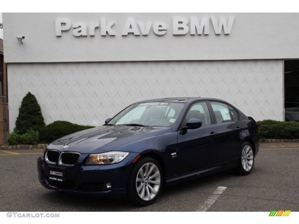 Deep Sea Blue Metallic BMW 3 Series