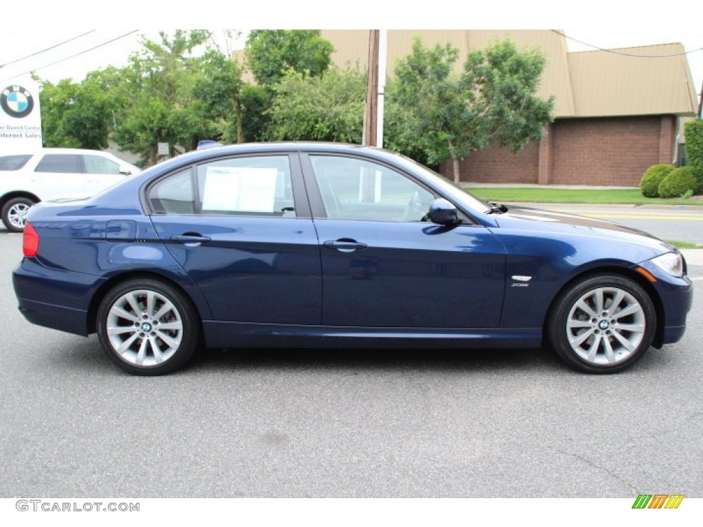 2011 3 Series 328i xDrive Sedan - Deep Sea Blue Metallic / Black photo #4