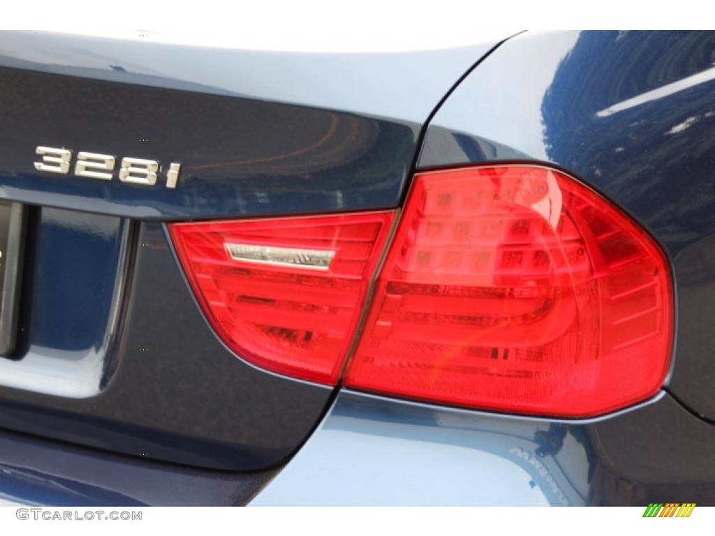 2011 3 Series 328i xDrive Sedan - Deep Sea Blue Metallic / Black photo #22