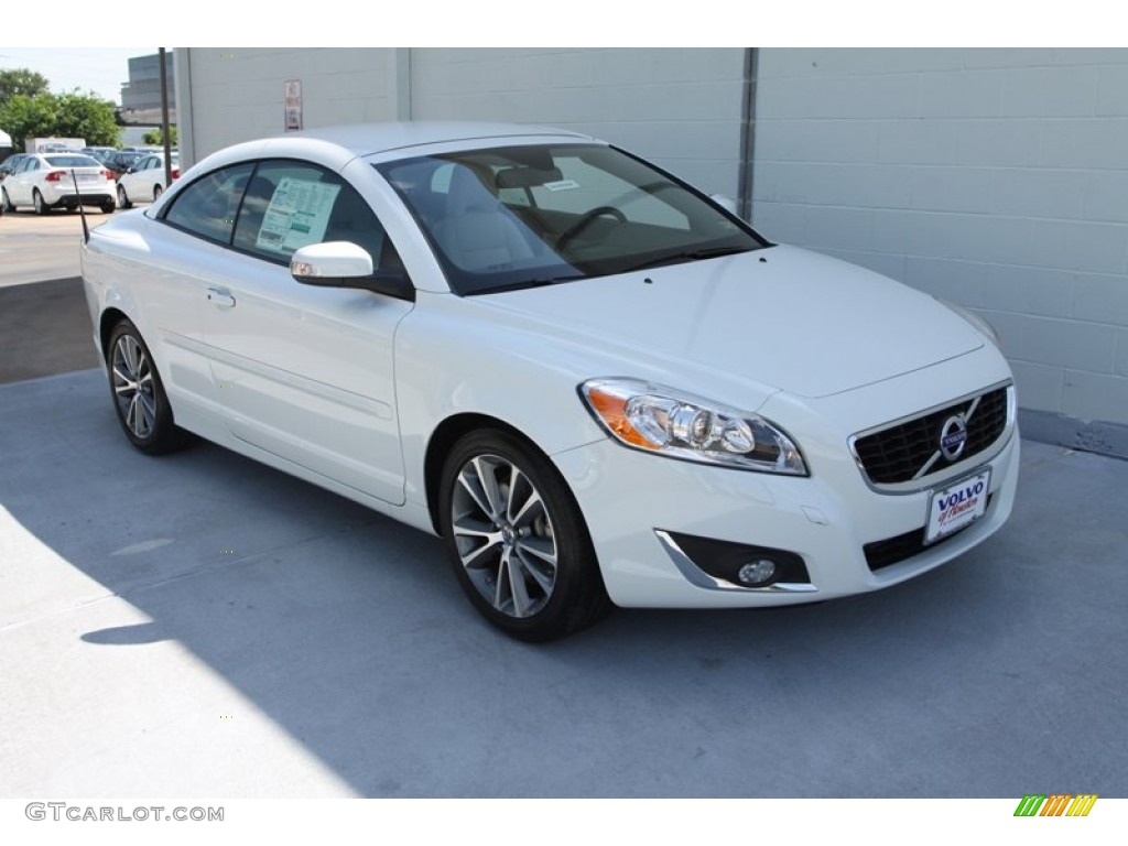 2013 C70 T5 - Ice White / Calcite/Off Black photo #3