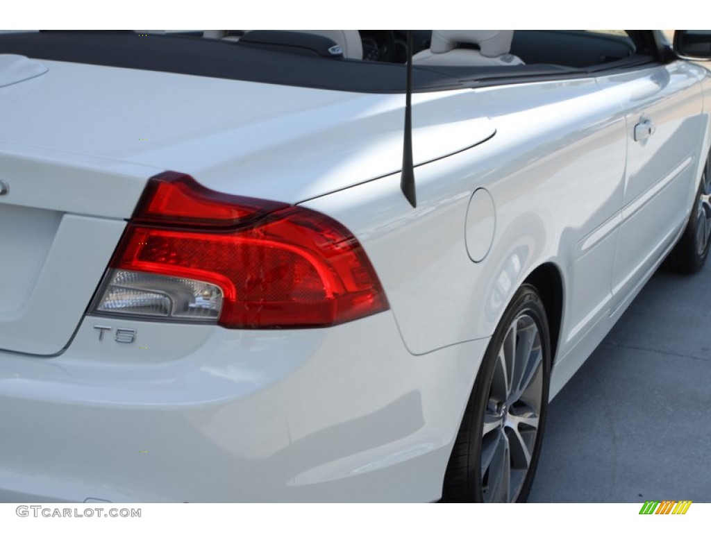 2013 C70 T5 - Ice White / Calcite/Off Black photo #17