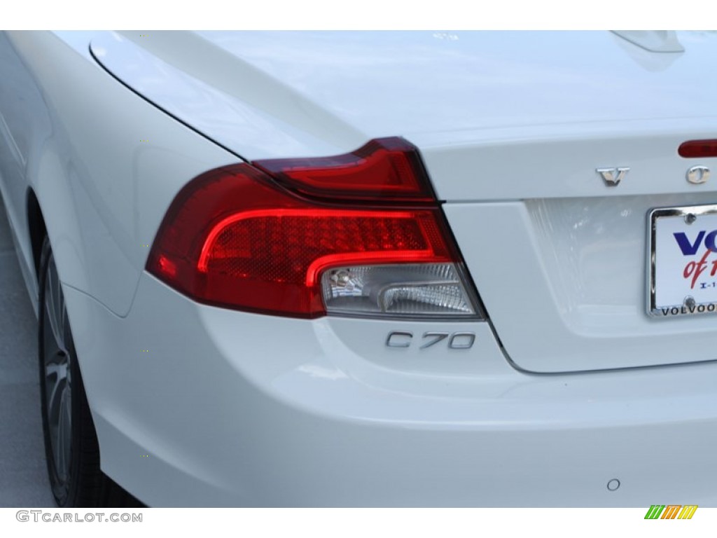 2013 C70 T5 - Ice White / Calcite/Off Black photo #19