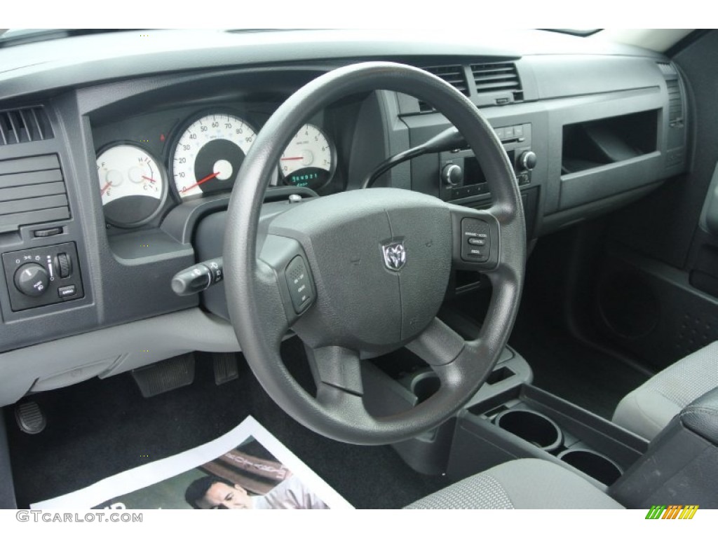 2011 Dakota Big Horn Crew Cab 4x4 - Mineral Gray Metallic / Dark Slate Gray/Medium Slate Gray photo #24