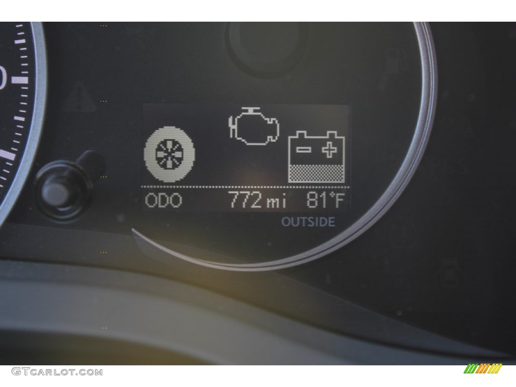 2012 CT 200h Hybrid Premium - Starfire White Pearl / Black photo #17