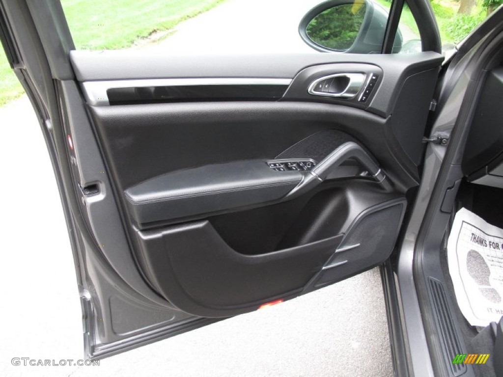 2013 Porsche Cayenne Standard Cayenne Model Black Door Panel Photo #81972320