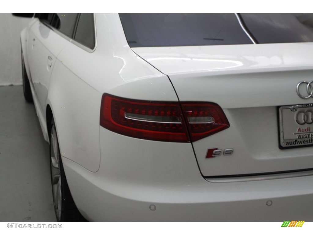 2011 S6 5.2 FSI quattro Sedan - Ibis White / Black photo #9
