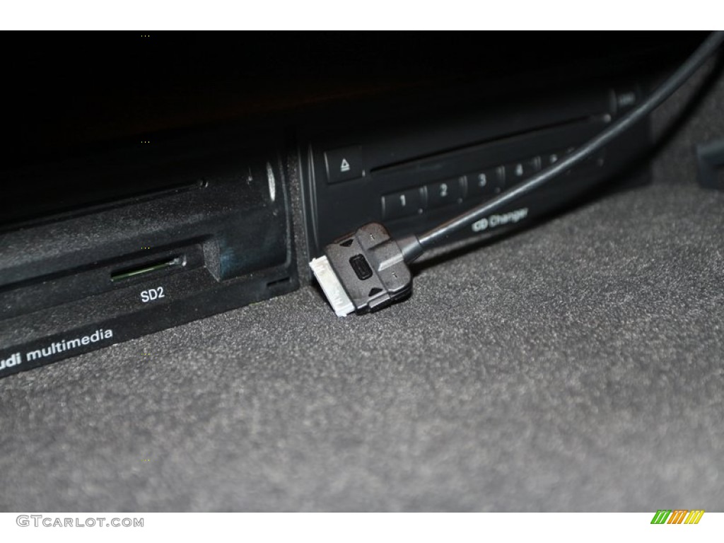 2011 S6 5.2 FSI quattro Sedan - Ibis White / Black photo #42