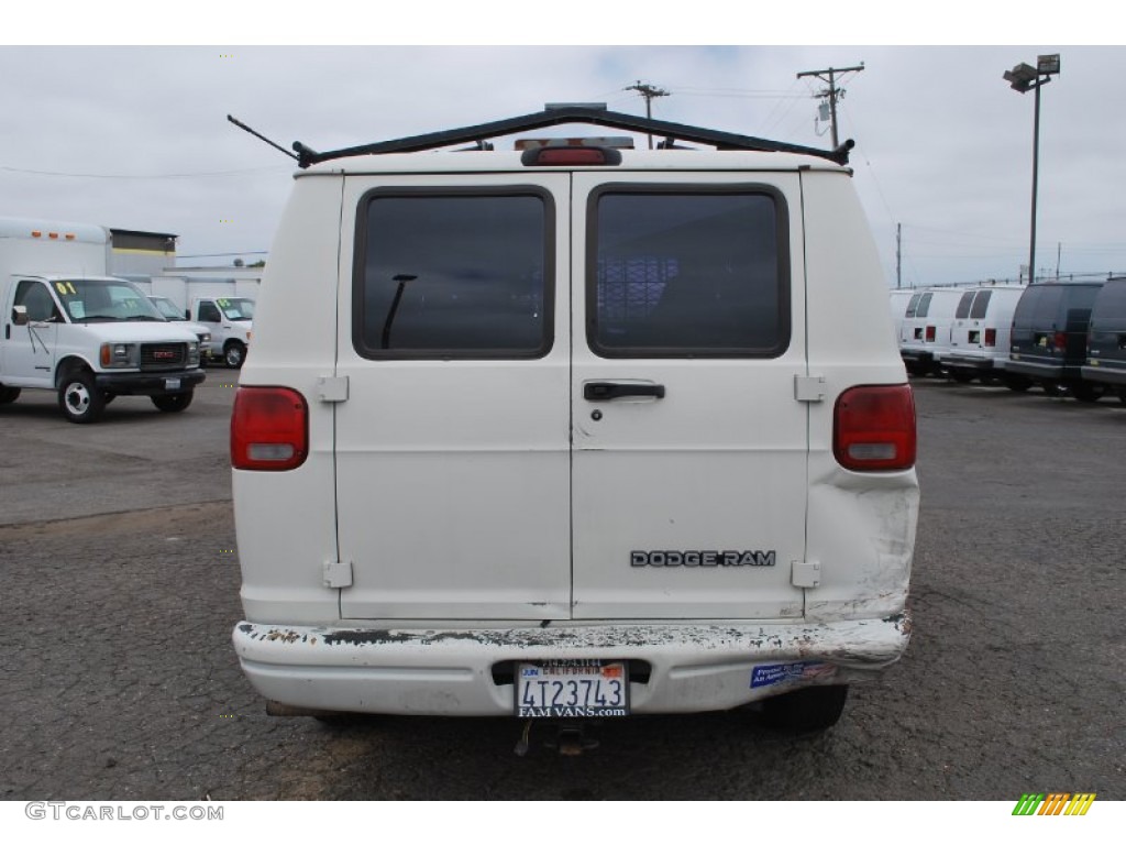 1994 Ram Van B250 Cargo - Bright White / Blue photo #5