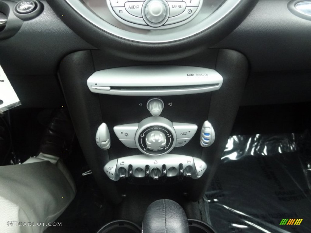 2007 Cooper Hardtop - Nightfire Red Metallic / Grey/Carbon Black photo #17