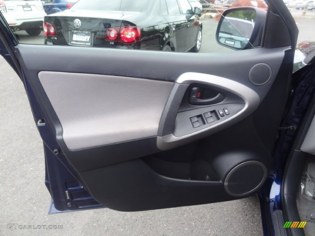 2006 RAV4 4WD - Nautical Blue Metallic / Ash photo #12