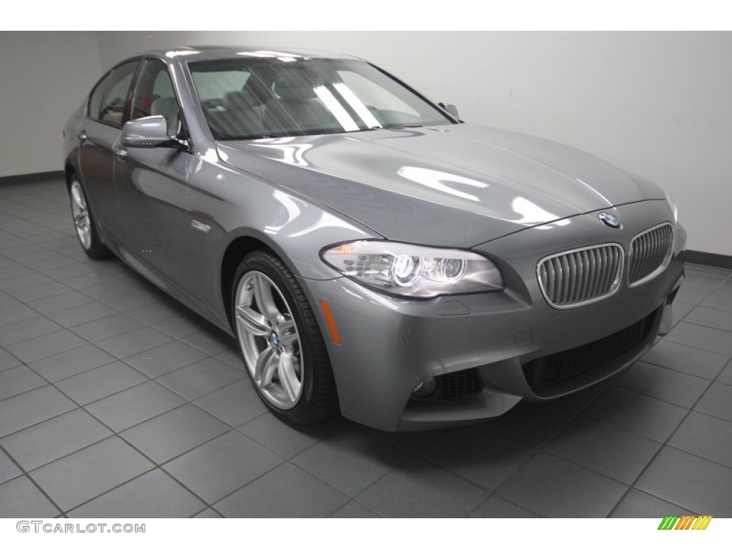 2012 5 Series 550i Sedan - Space Gray Metallic / Everest Gray photo #1
