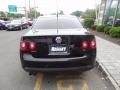 Black - Jetta SE Sedan Photo No. 5