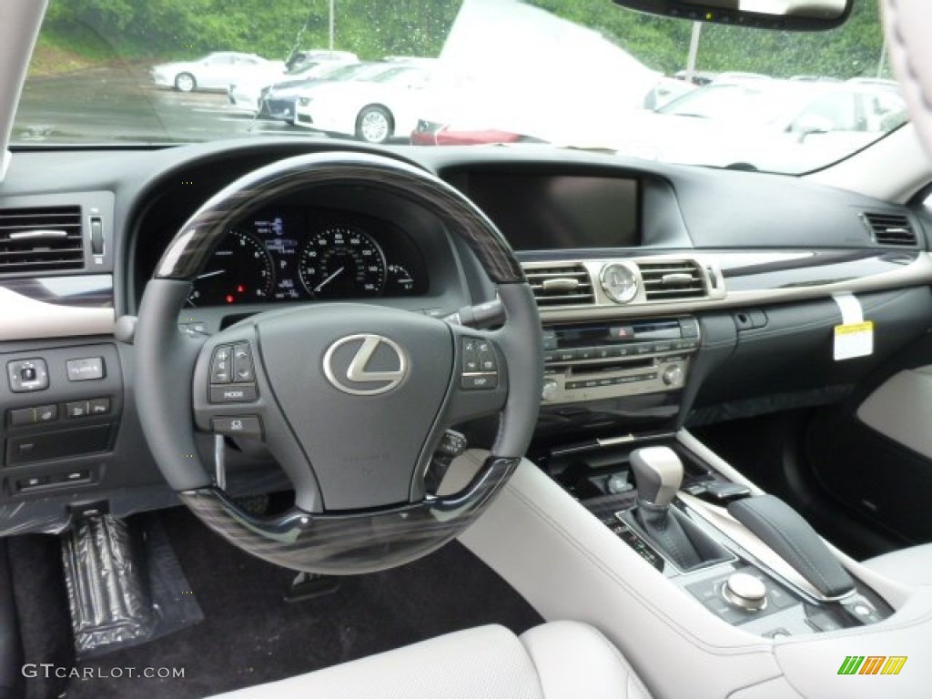 2013 Lexus LS 460 AWD Light Gray/Shimamoku Espresso Dashboard Photo #81991522
