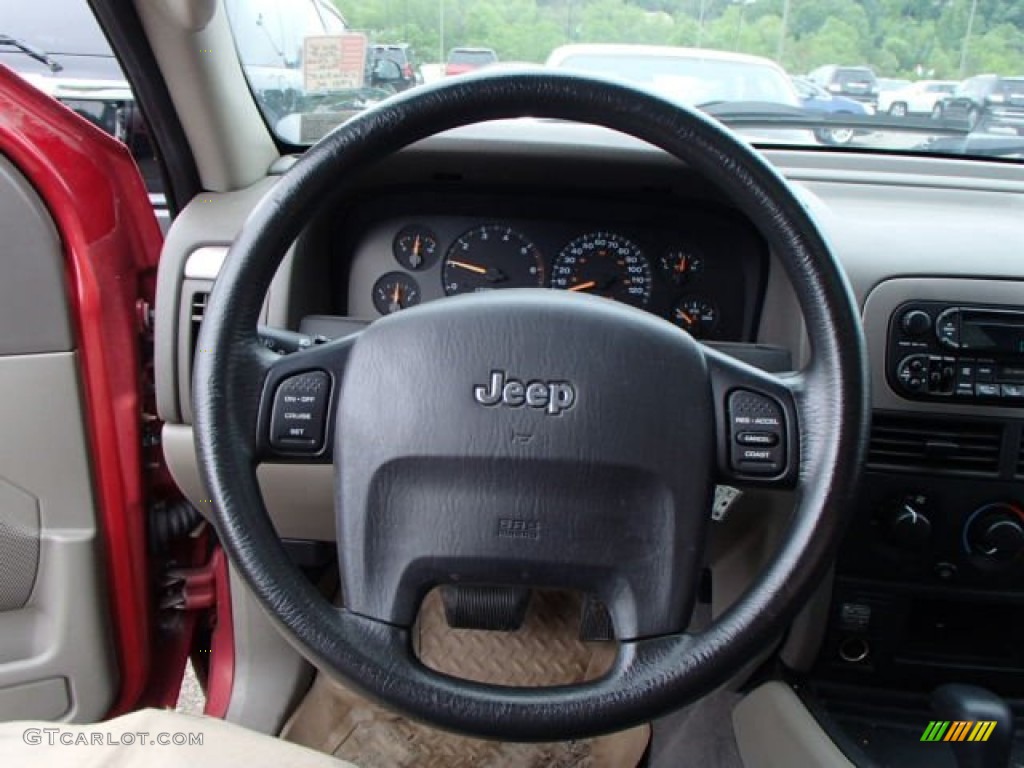 2004 Grand Cherokee Laredo 4x4 - Inferno Red Pearl / Taupe photo #13