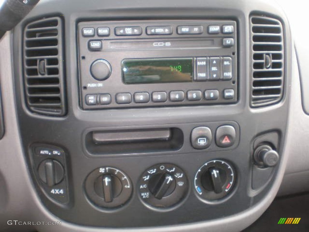 2002 Escape XLT V6 4WD - Dark Highland Green Metallic / Medium Graphite photo #10