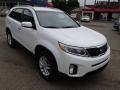 Snow White Pearl 2014 Kia Sorento LX AWD Exterior