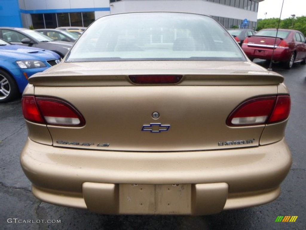 Gold Metallic 1998 Chevrolet Cavalier LS Sedan Exterior Photo #81997608