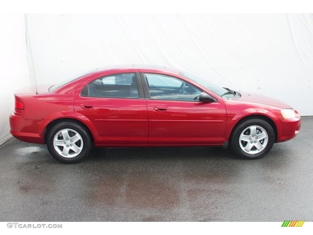 2002 Stratus SE Sedan - Inferno Red Pearl / Dark Slate Gray photo #10