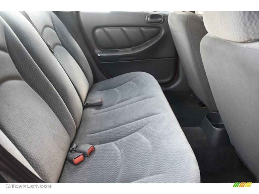 2002 Stratus SE Sedan - Inferno Red Pearl / Dark Slate Gray photo #18